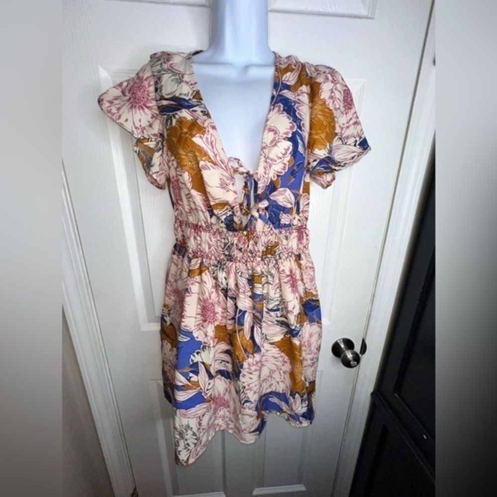 NWT B.O.G Band Of The Free Women’s Medium Blue Floral Short Sleeve Mini Dress M - Picture 4 of 15